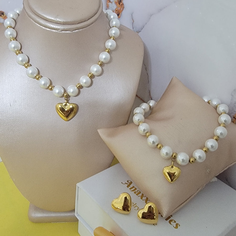 Golden pearl set