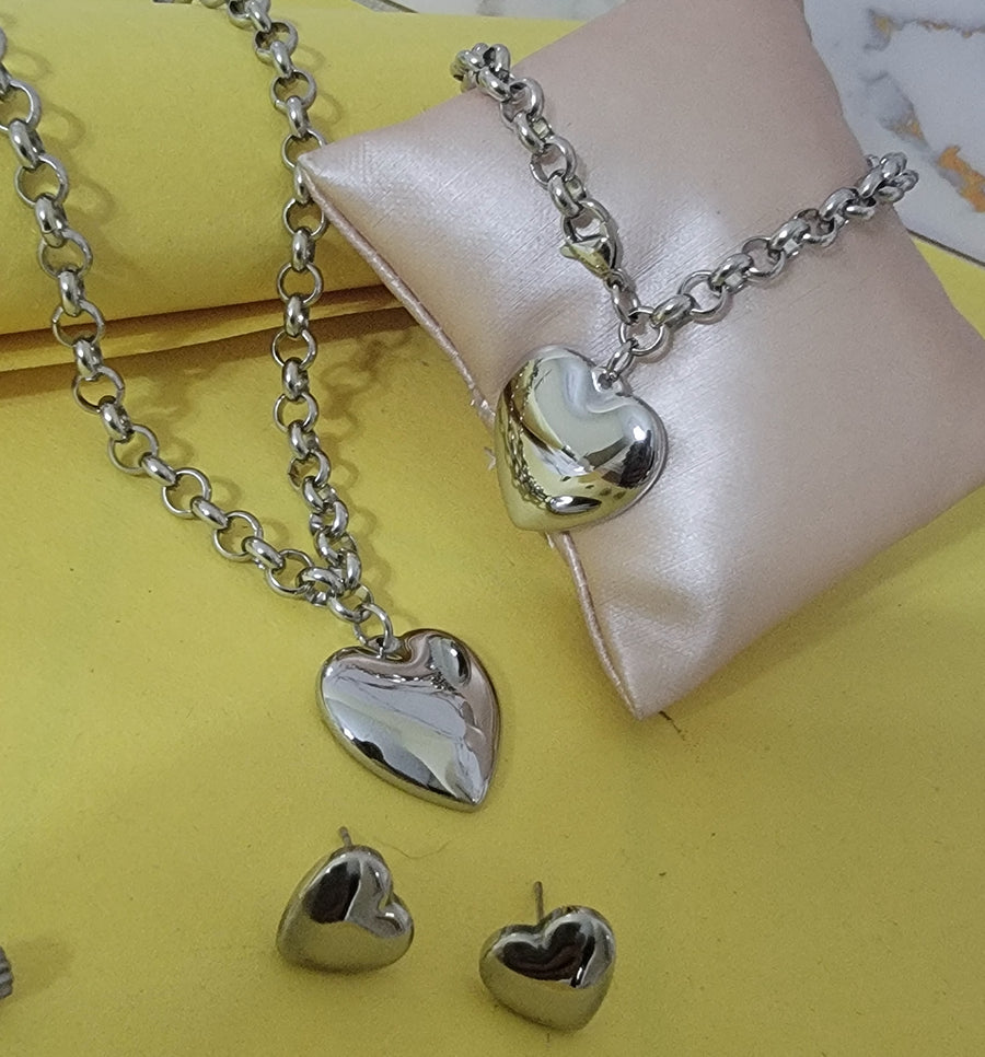 Silvery heart set