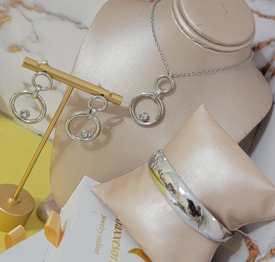 Silvery round set
