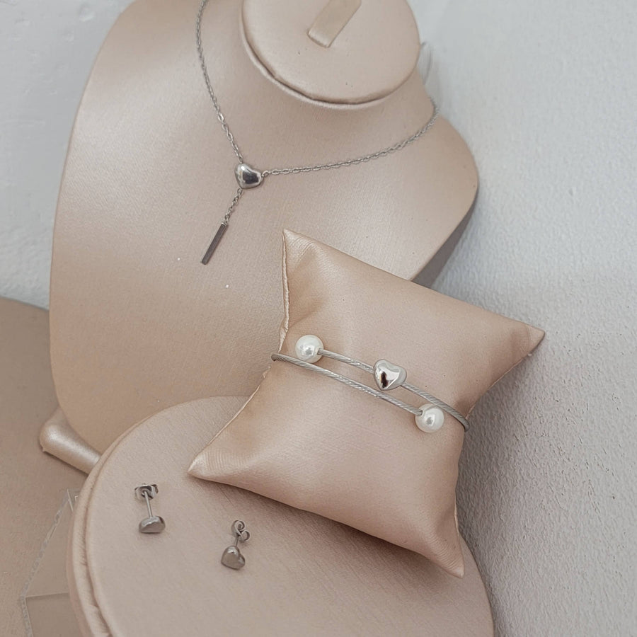 Silvery heart set