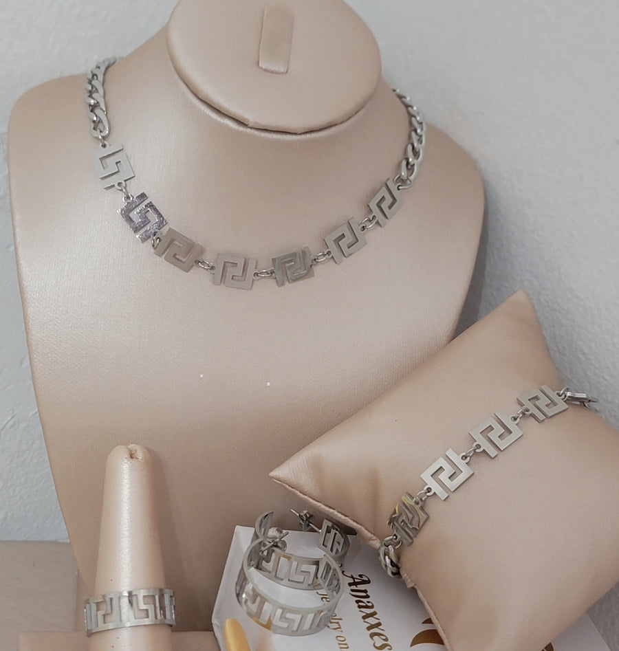 Silvery set