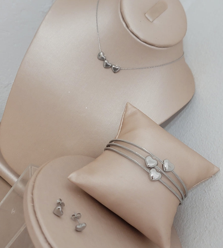 Silvery set
