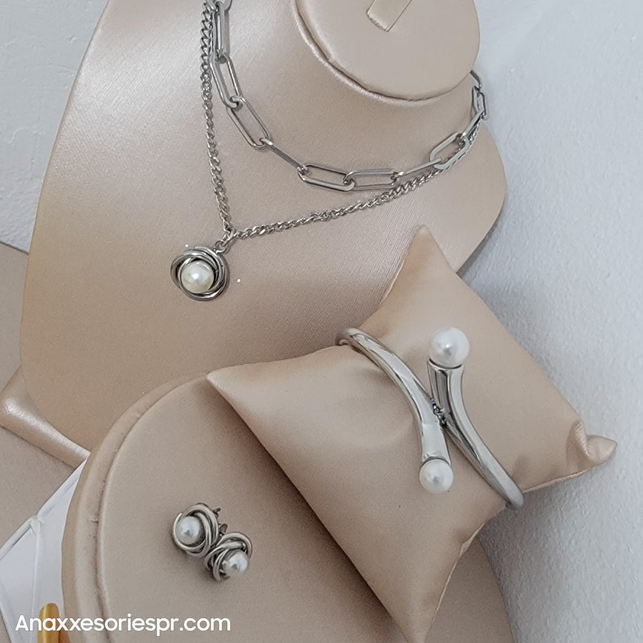 Silvery pearl essence