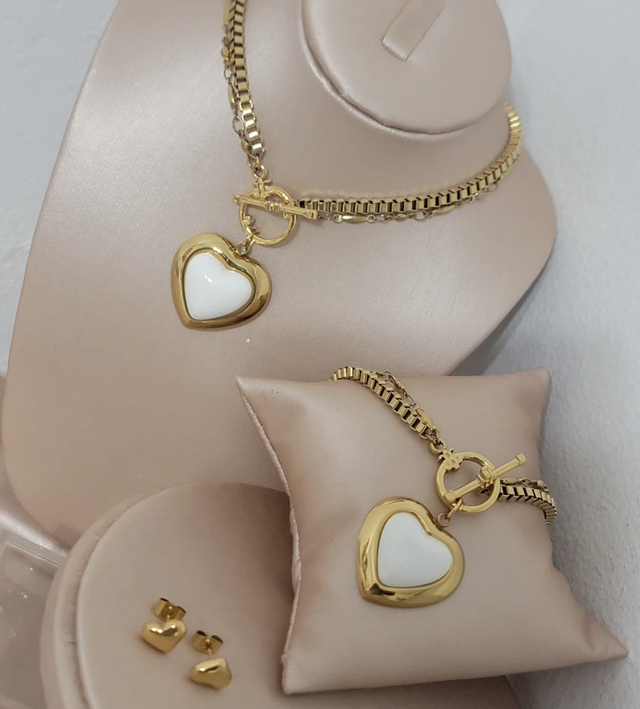White heart set