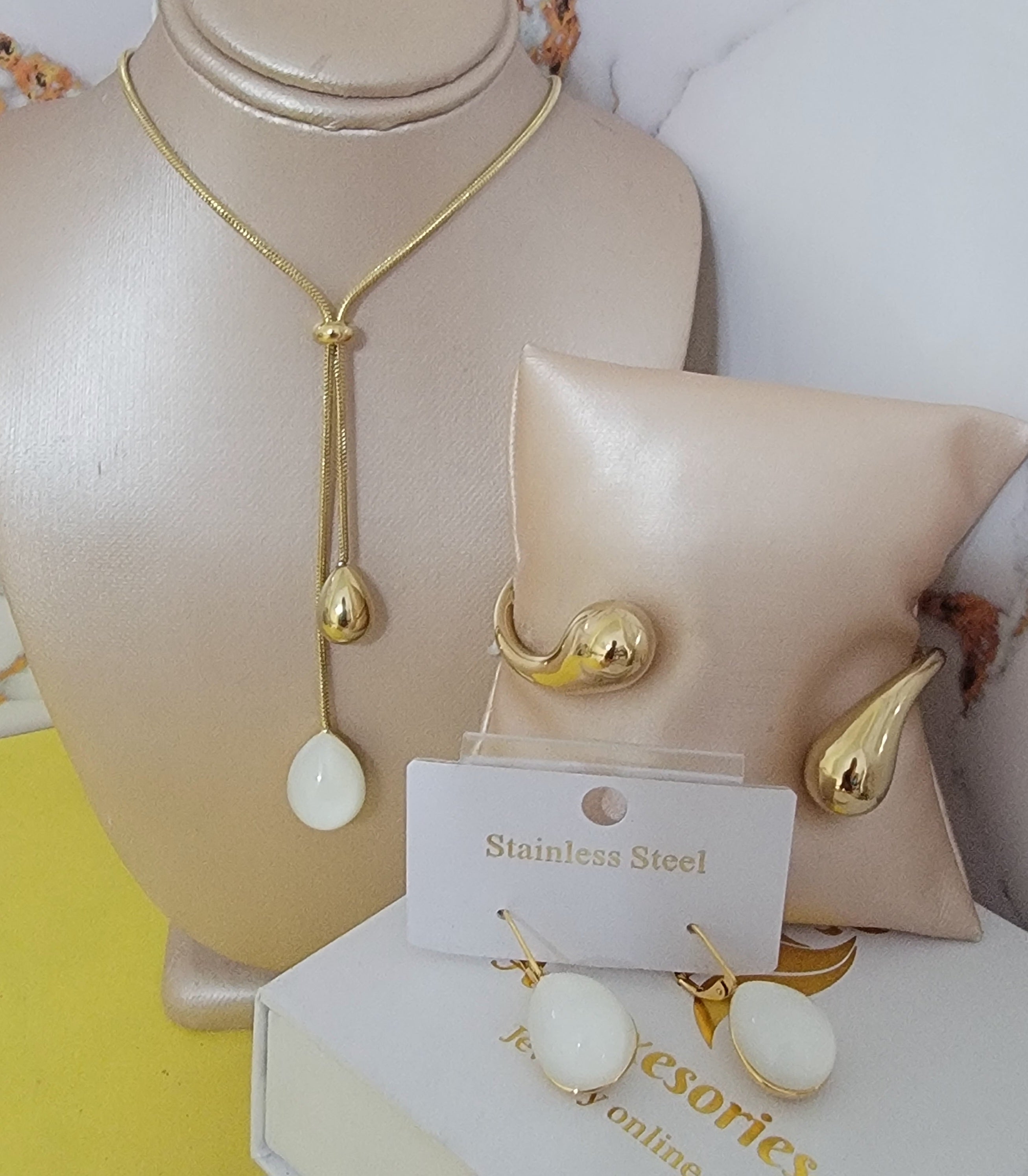 Golden drop set